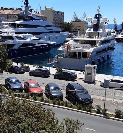 Kvarik Apartment Rijeka Bagian luar foto